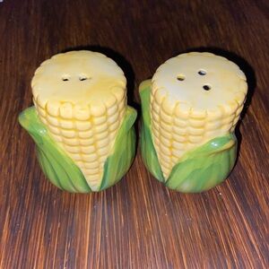 Pioneer women Corn salt & pepper